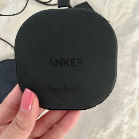 Wireless Charging Pads - Picture 3 of 5